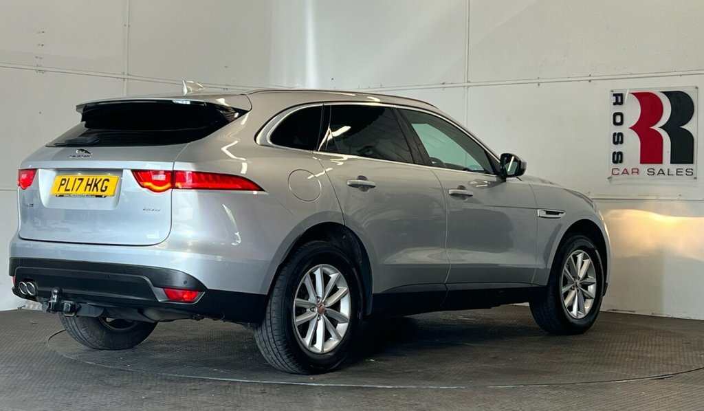 Jaguar F-Pace Prestige Silver #3
