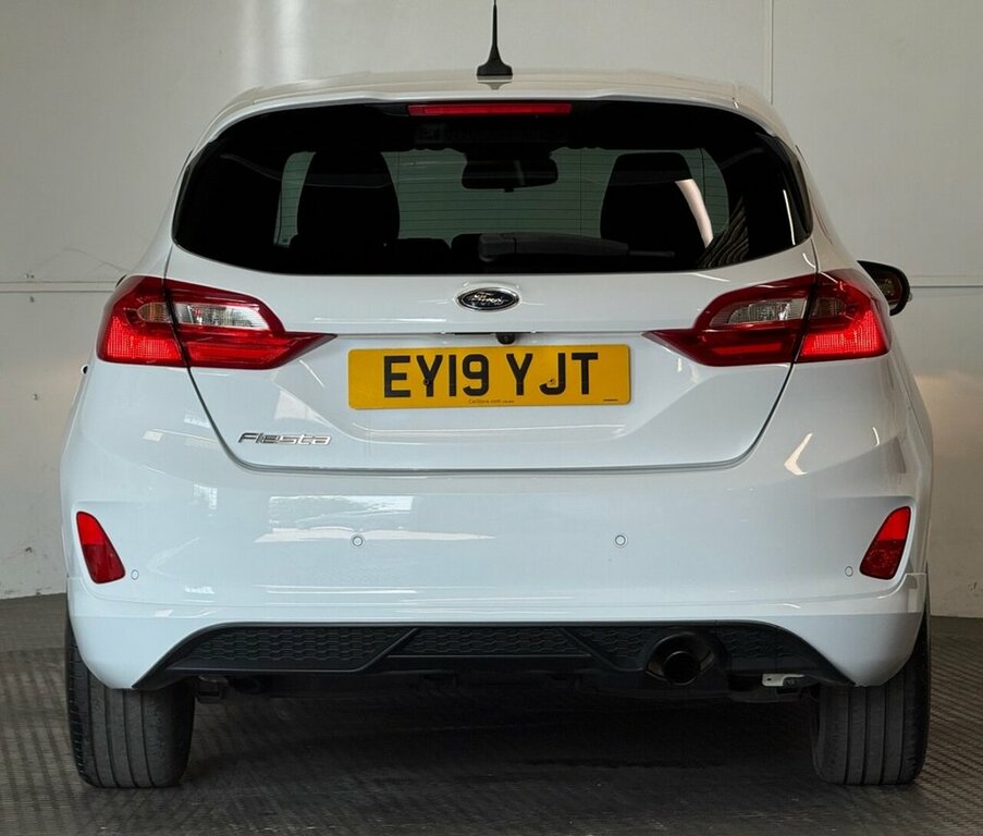 Ford Fiesta 1L St-line EY19YJT White #4