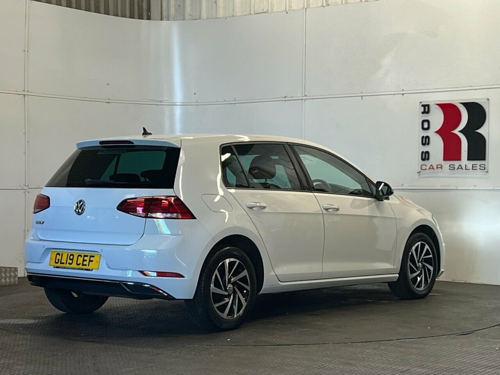 Volkswagen Golf 1.6L Match GL19CEF White #3