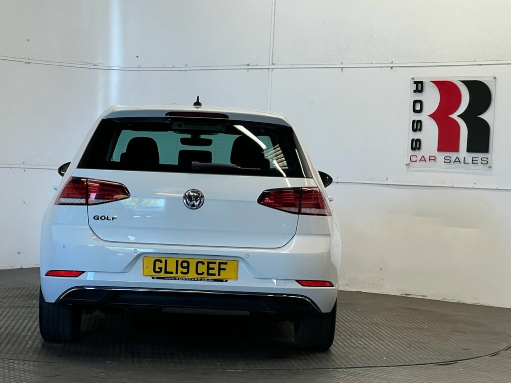 Volkswagen Golf 1.6L Match GL19CEF White #4