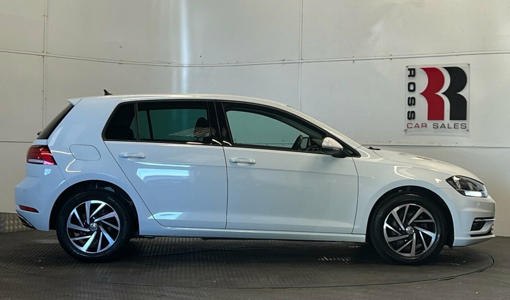 Volkswagen Golf 1.6L Match GL19CEF White #2