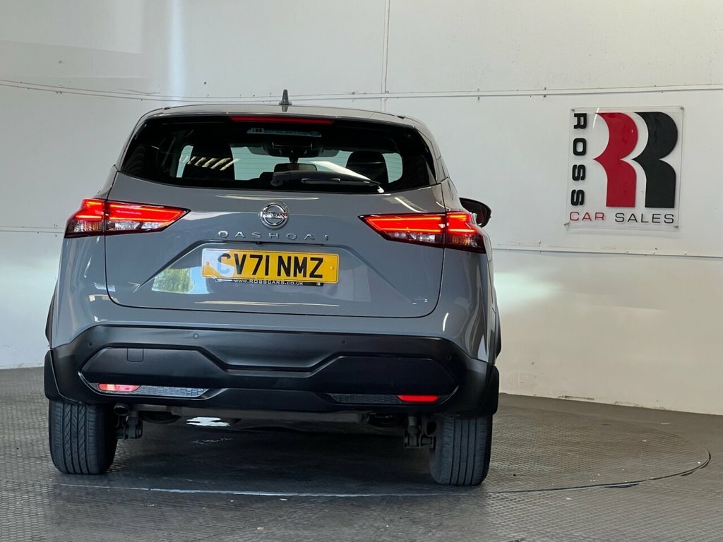Nissan Qashqai 1.3L Acenta Premium Grey #4