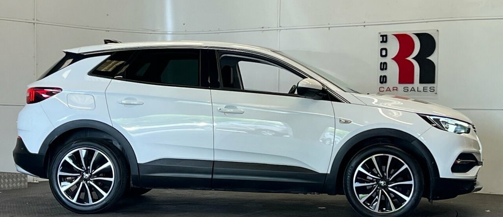 Vauxhall Grandland X 1.2L Elite Nav DS21KTV White #2