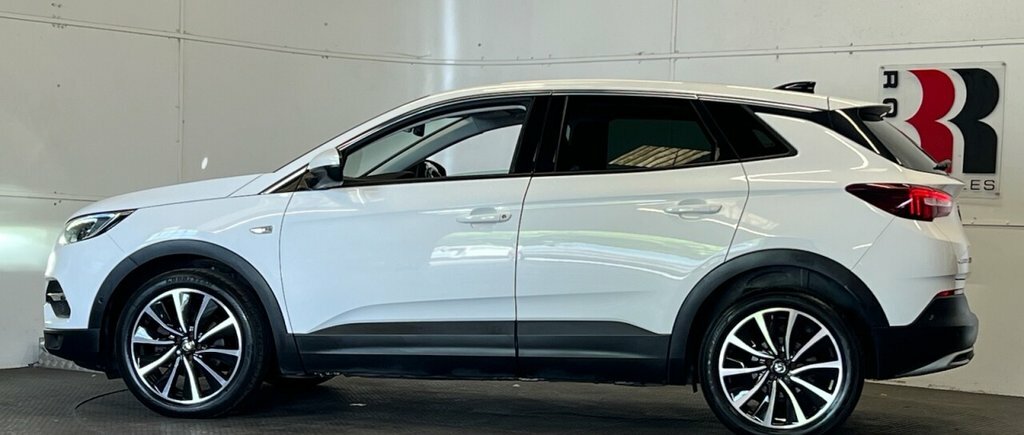 Vauxhall Grandland X 1.2L Elite Nav DS21KTV White #6
