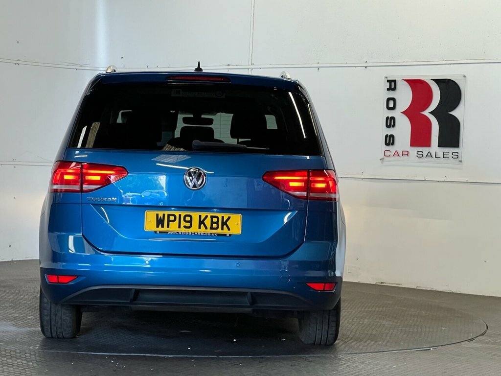 Volkswagen Touran 1L Se Family Blue #4