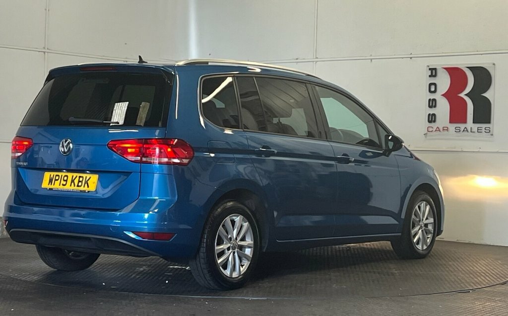 Volkswagen Touran 1L Se Family Blue #3