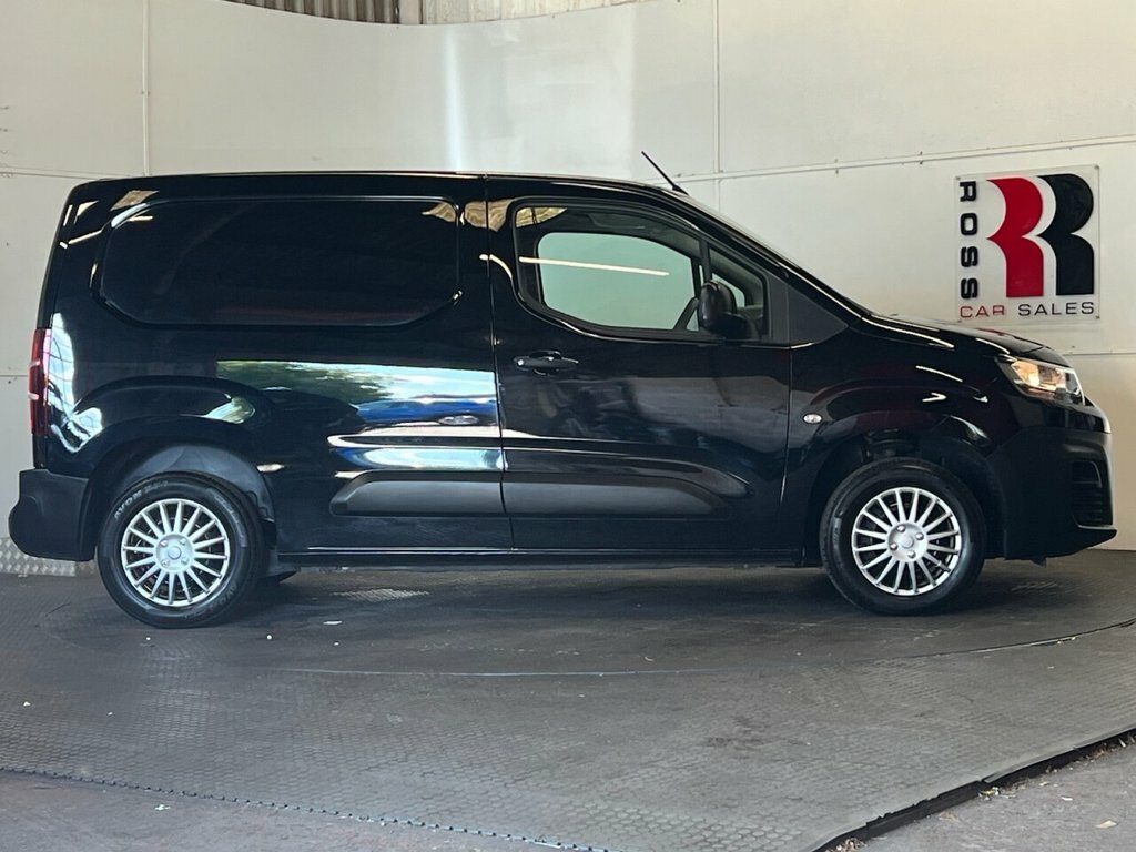 Citroen Berlingo 1.5L Enterprise M Black #2