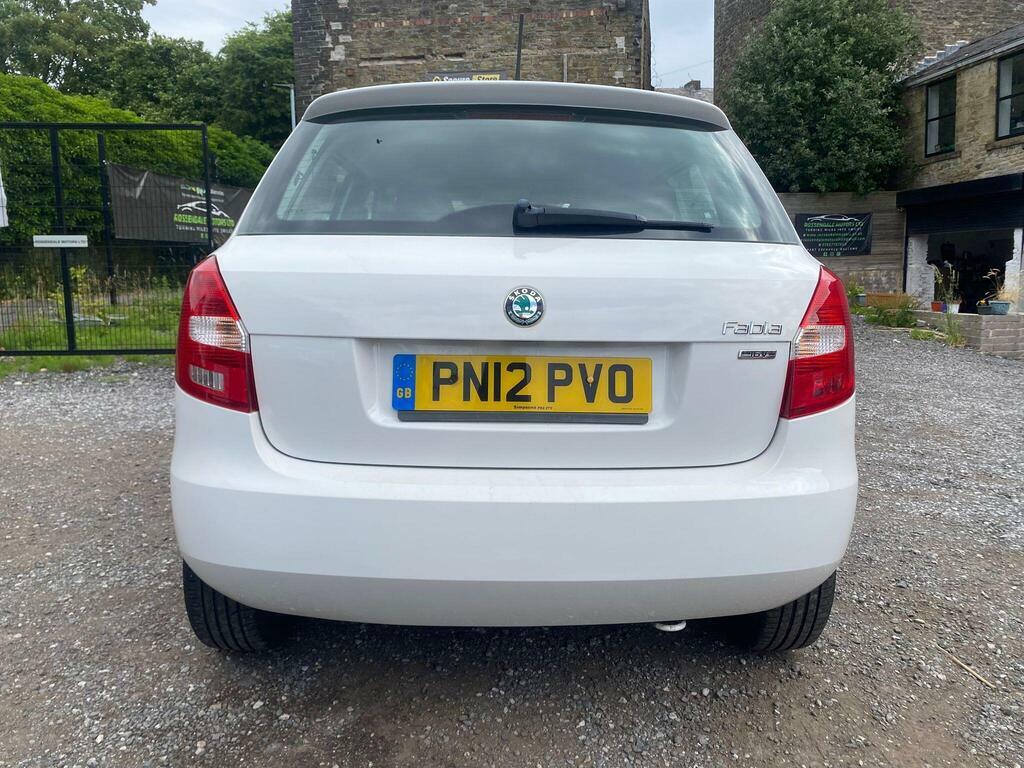Skoda Fabia 1.4 Mpi Se Euro 5 White #4