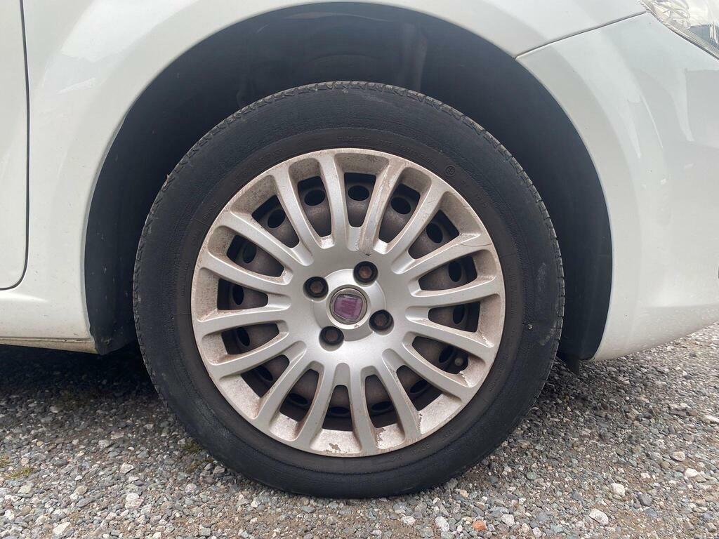 Fiat Grande Punto 1.4 Active Euro 4 White #6