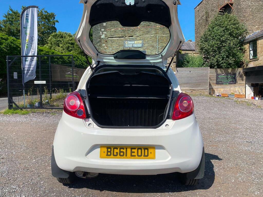 Ford KA Studio Black #22