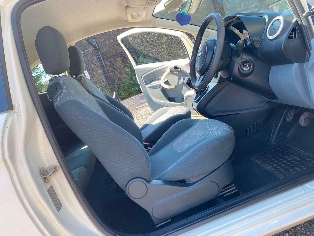 Ford KA Studio Black #14