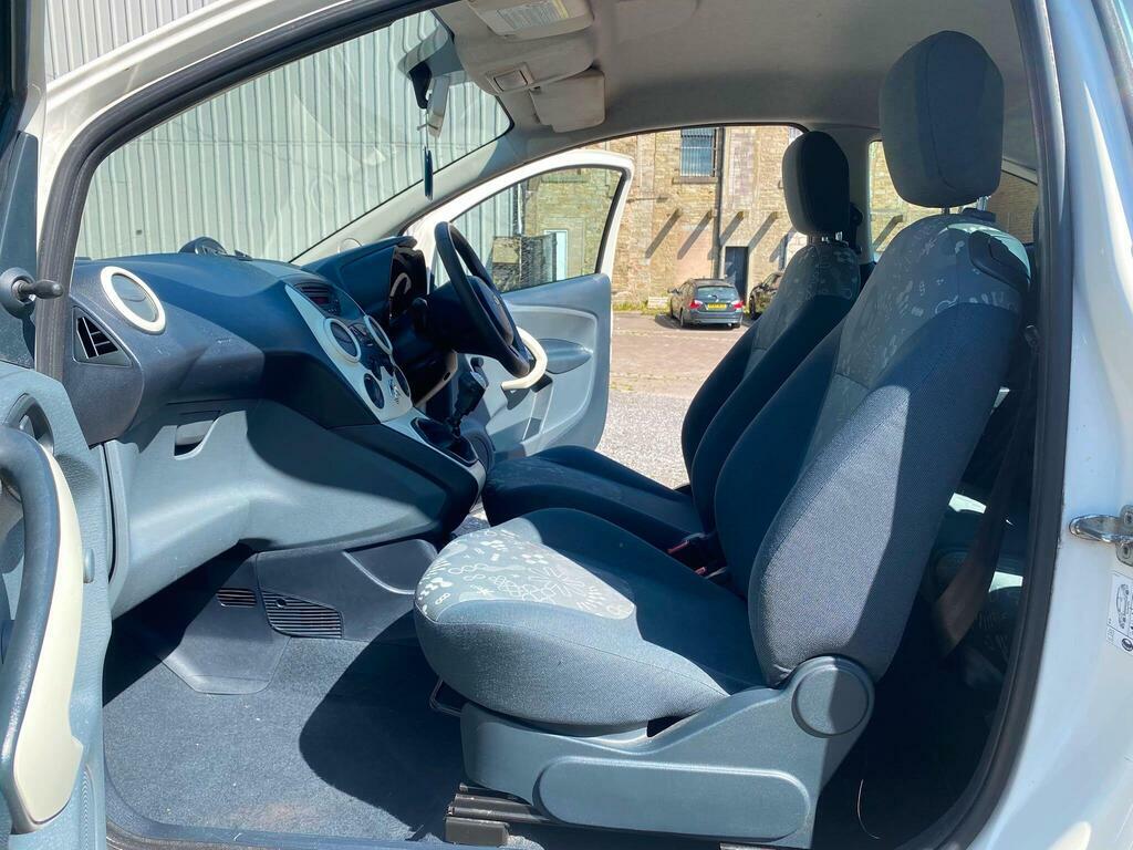 Ford KA Studio Red #9