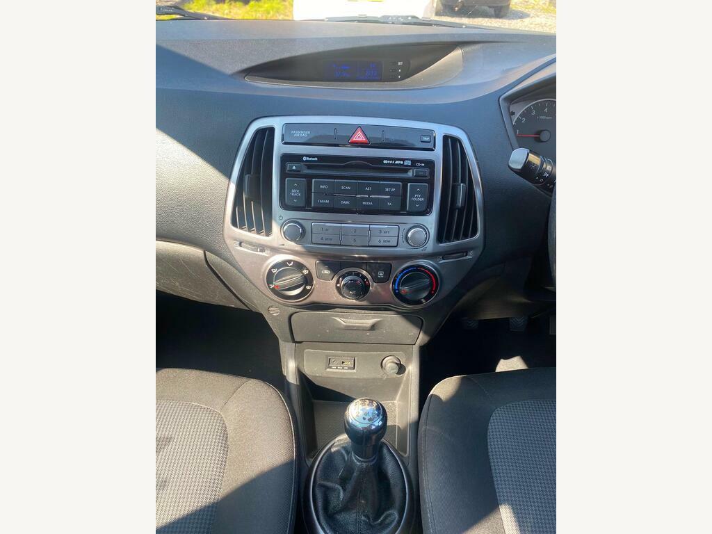 Hyundai I20 Hatchback 1.2 Active 2013 Black #6