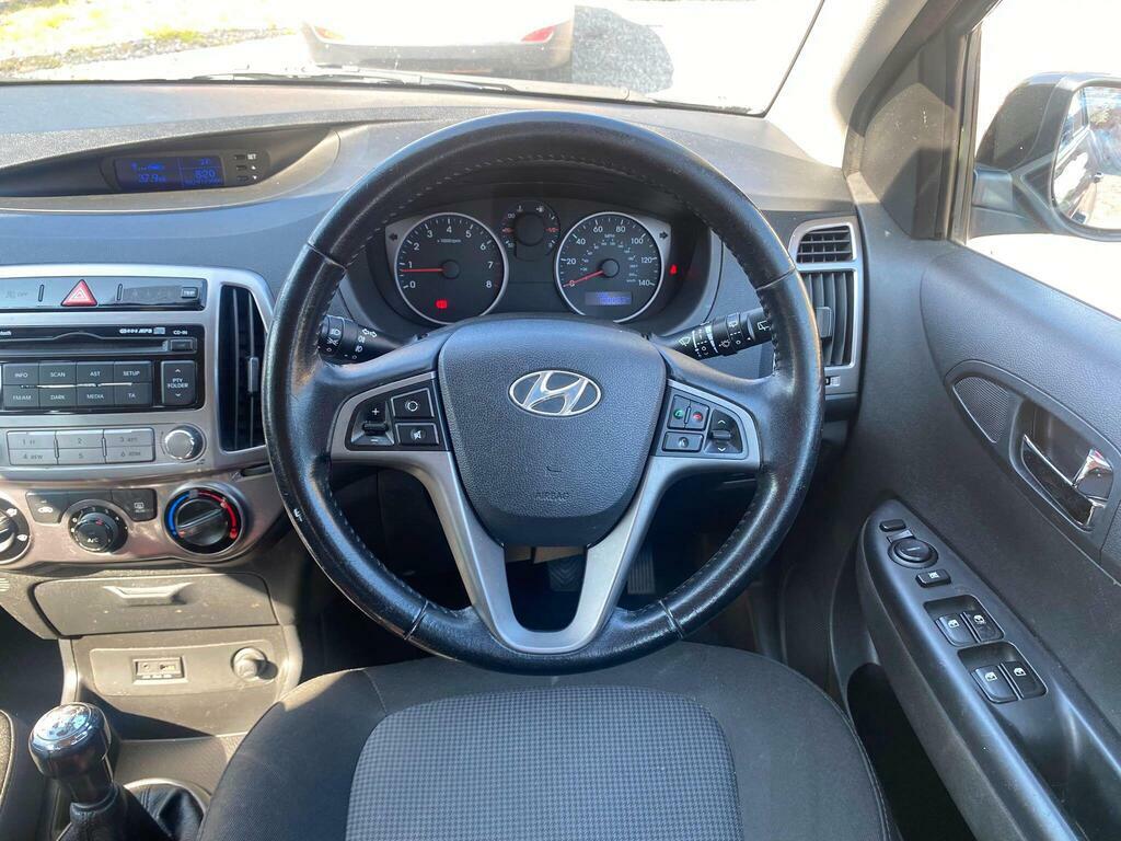 Hyundai I20 Hatchback 1.2 Active 2013 Black #10