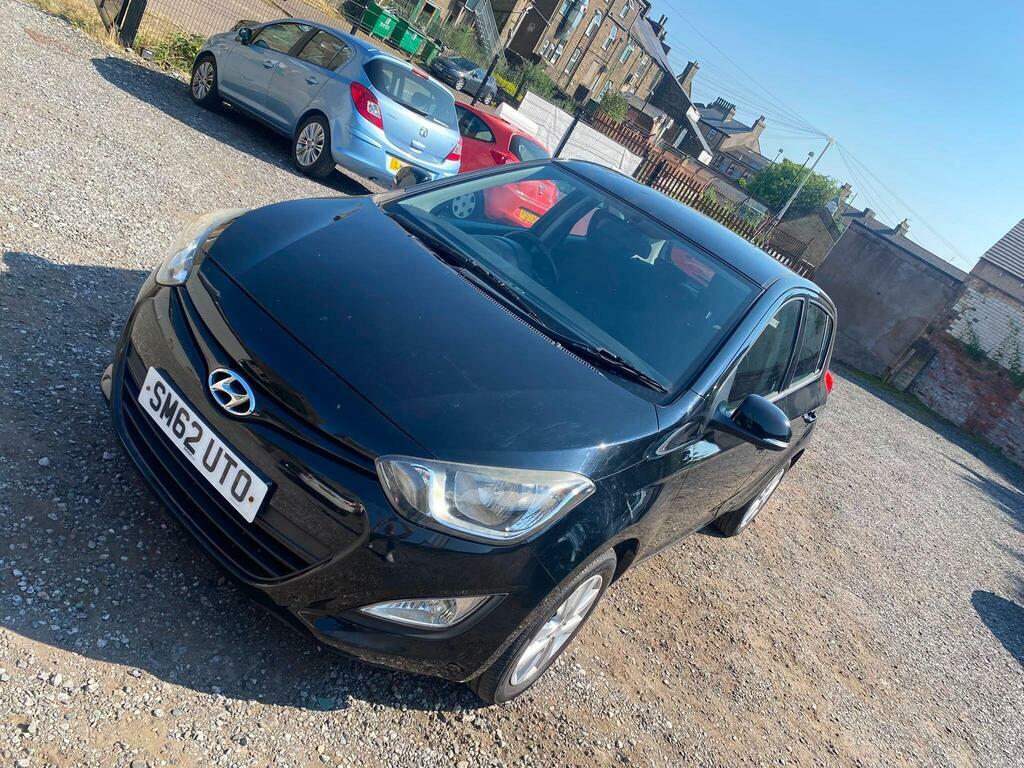 Hyundai I20 Hatchback 1.2 Active 2013 Black #2