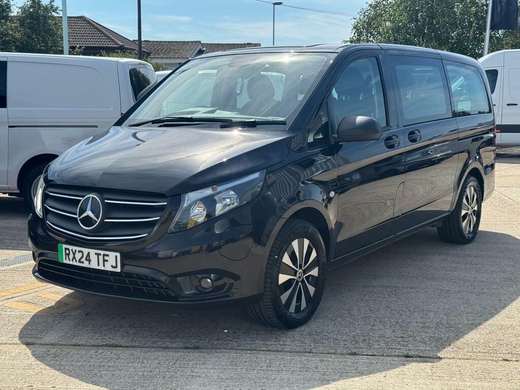 Mercedes-Benz eVito 100Kwh Premium Tourer Double Cab Black