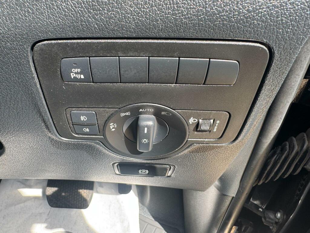 Mercedes-Benz eVito E 66 Kwh Van L2 Progressive White #16