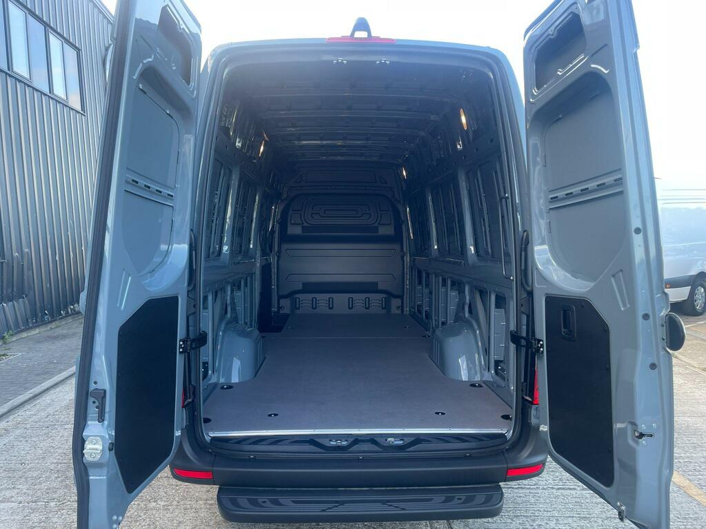Mercedes-Benz Sprinter 2.0 315 Cdi Progressive Rwd L3 Euro 6 Ss White #17