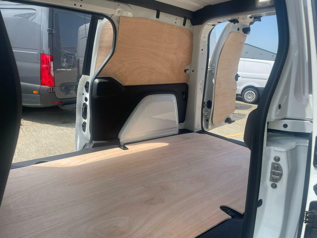 Mercedes-Benz CITAN Panel Van Silver #18