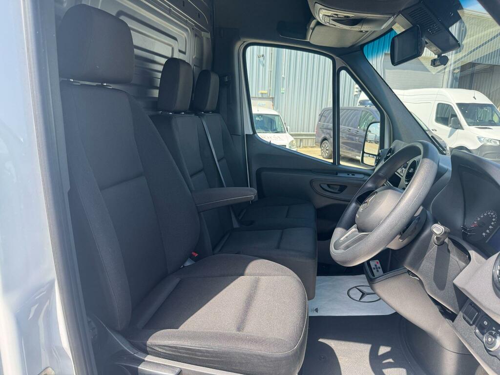 Mercedes-Benz eSprinter Esprinter Progressive White #9