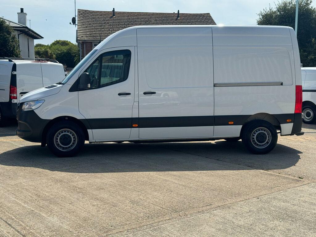 Mercedes-Benz eSprinter 55Kwh Progressive Panel Van Fwd White #4