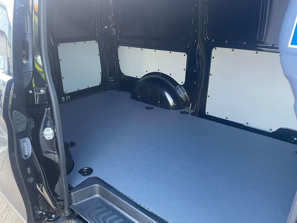 Mercedes-Benz eVito Evito Progressive L2 #7