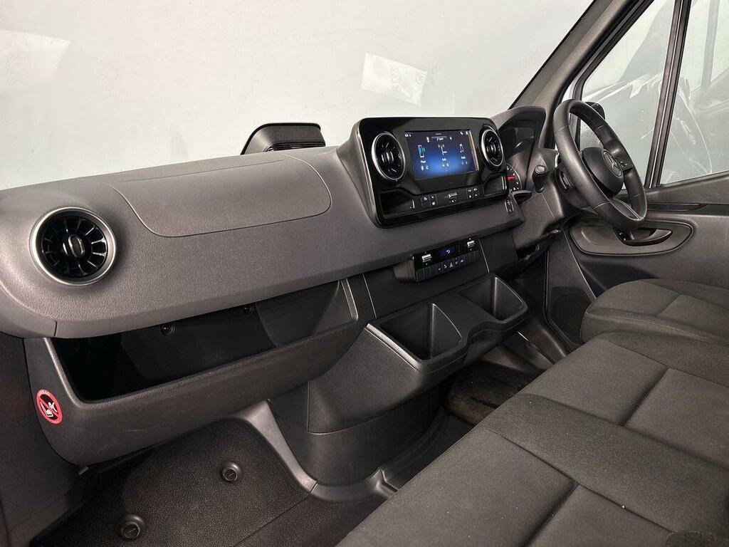 Mercedes-Benz Sprinter 3.5T L3 H2 Pro Van White #10