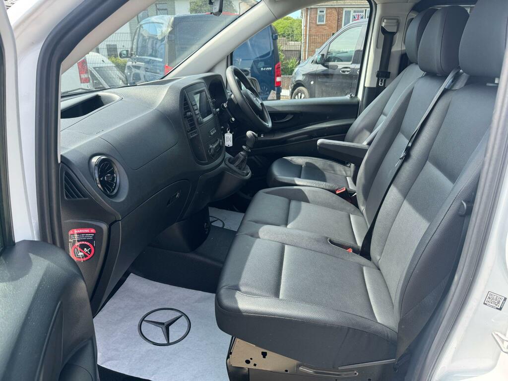 Mercedes-Benz Vito 2.1L Progressive Black #24