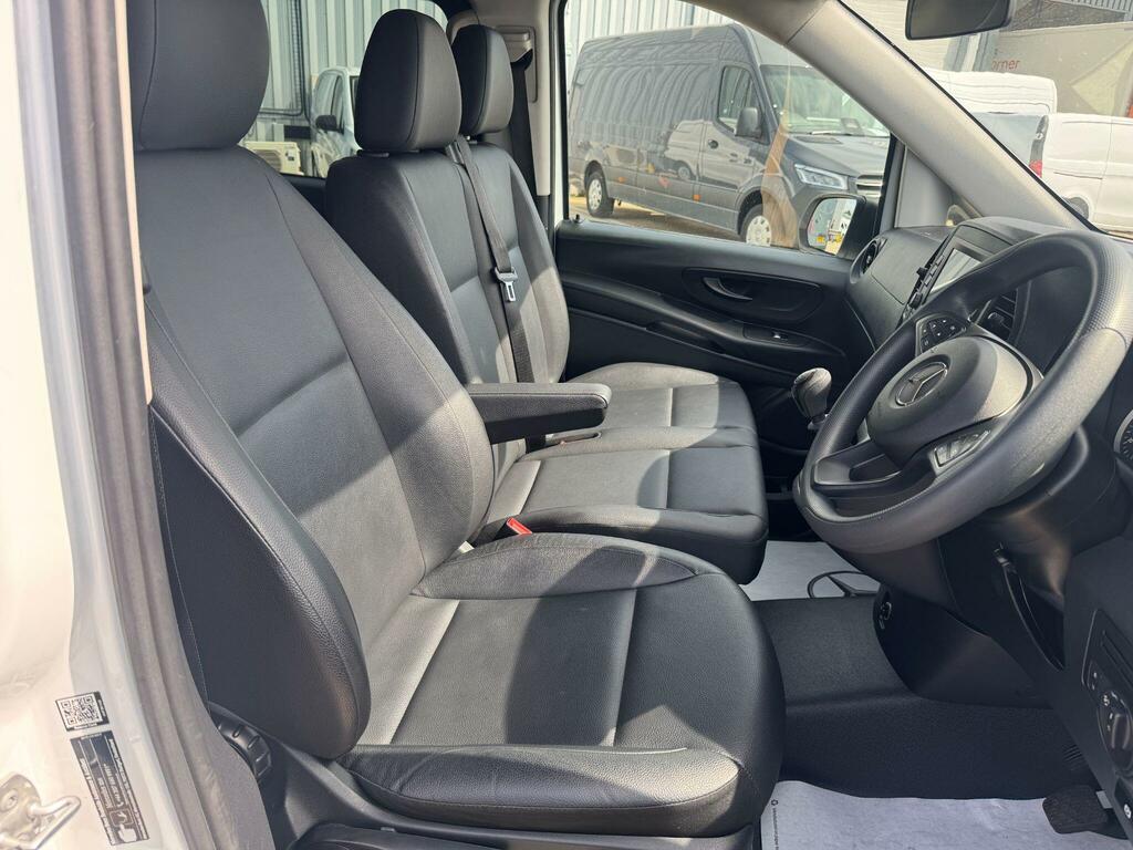 Mercedes-Benz Vito 2.1L Progressive Black #9