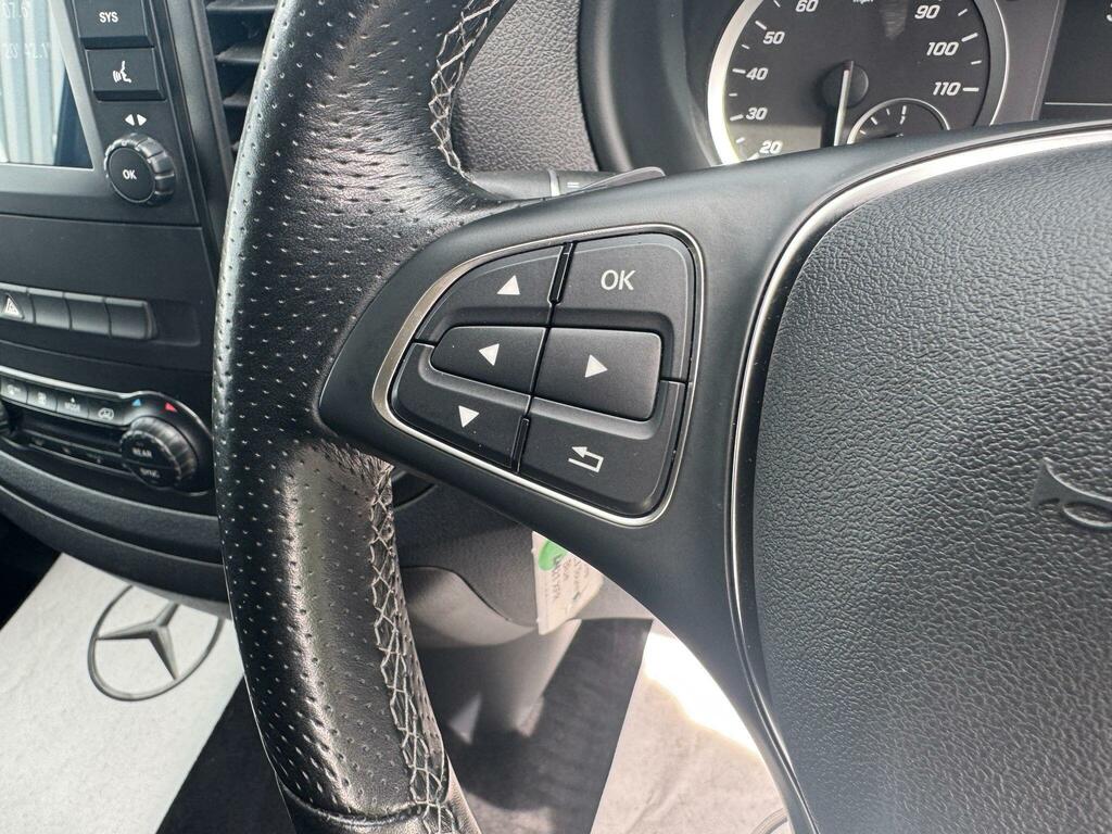 Mercedes-Benz eVito Evito Progressive L3 41Kw White #15
