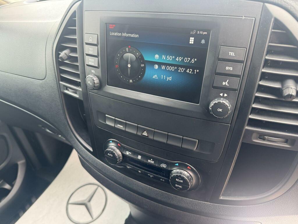 Mercedes-Benz eVito Evito Progressive L3 41Kw White #13