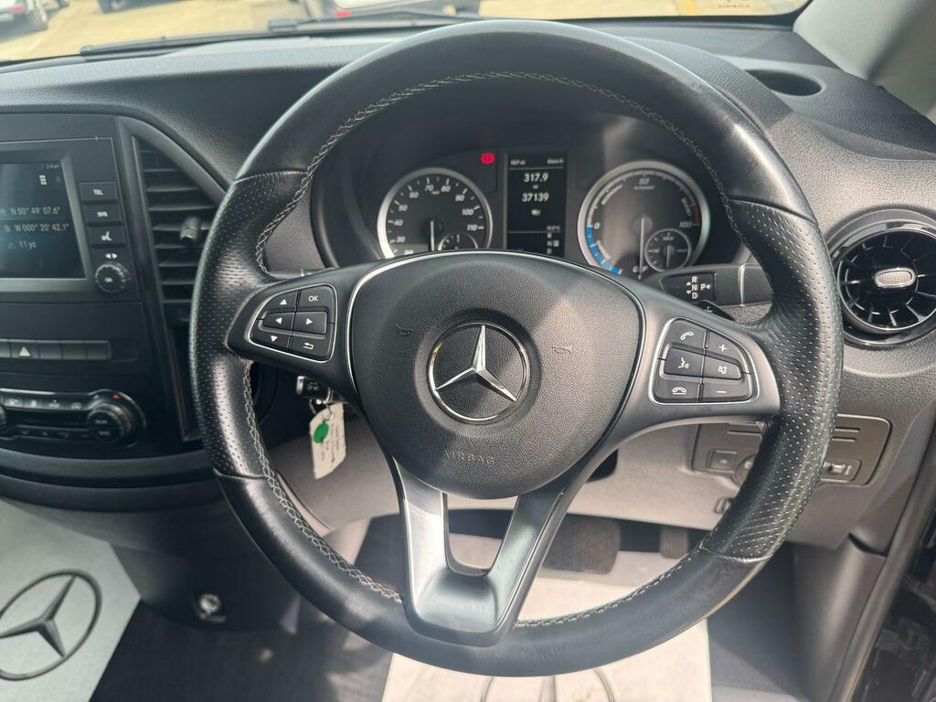 Mercedes-Benz eVito Evito Progressive L3 41Kw White #12