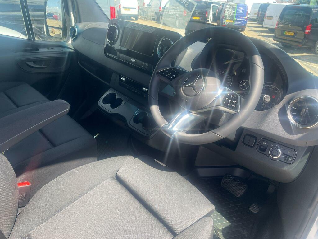Mercedes-Benz eSprinter 314 81Kwh Pro Rwd L3 H2 White #9