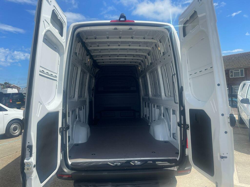 Mercedes-Benz eSprinter 314 81Kwh Pro Rwd L3 H2 White #15