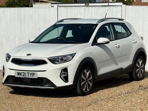Kia Stonic 2 10 841 White