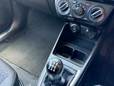 Suzuki Swift 1.2 Djet Attitude Blue #24