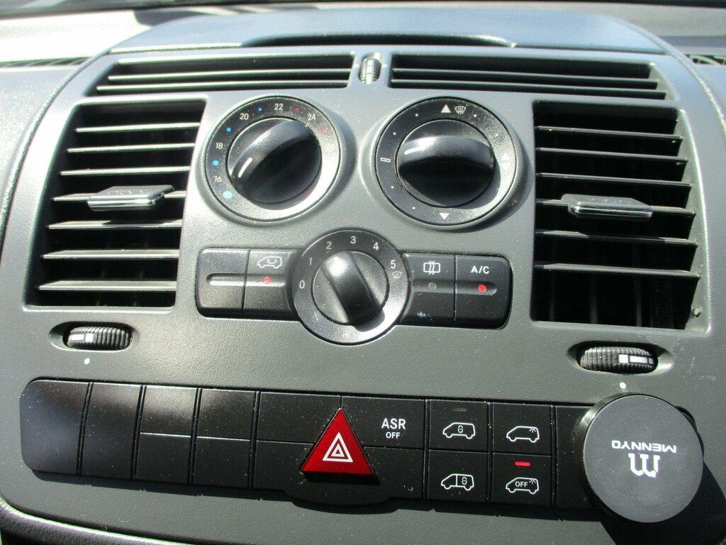 Mercedes-Benz Vito Panel Van 2.1 114 Cdi Bluetec Rwd L1 Euro 6 Ss White #15