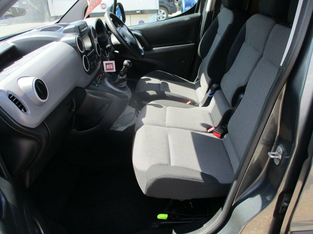 Citroen Berlingo Mpv White #12