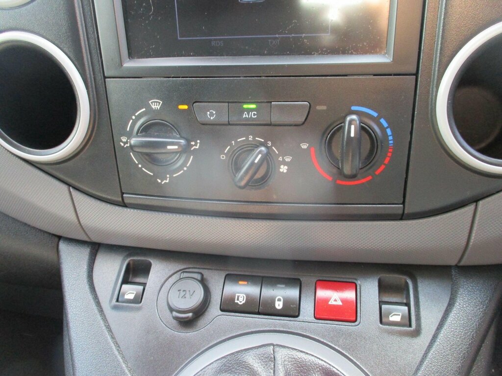 Citroen Berlingo Mpv White #19