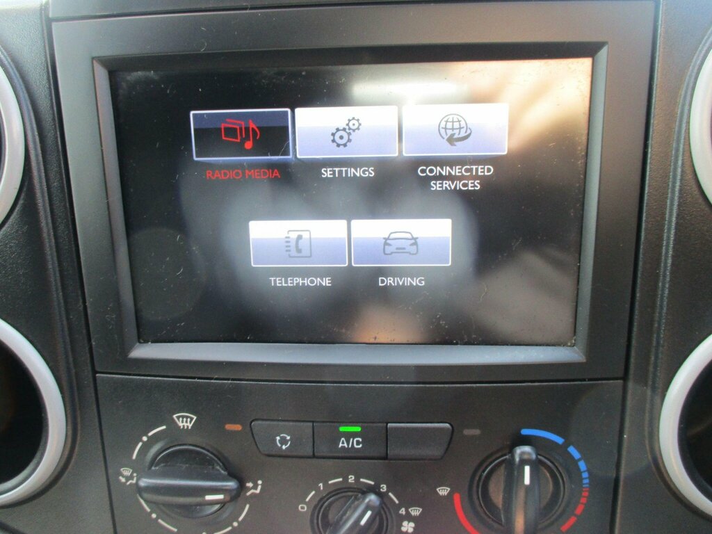 Citroen Berlingo Mpv White #18