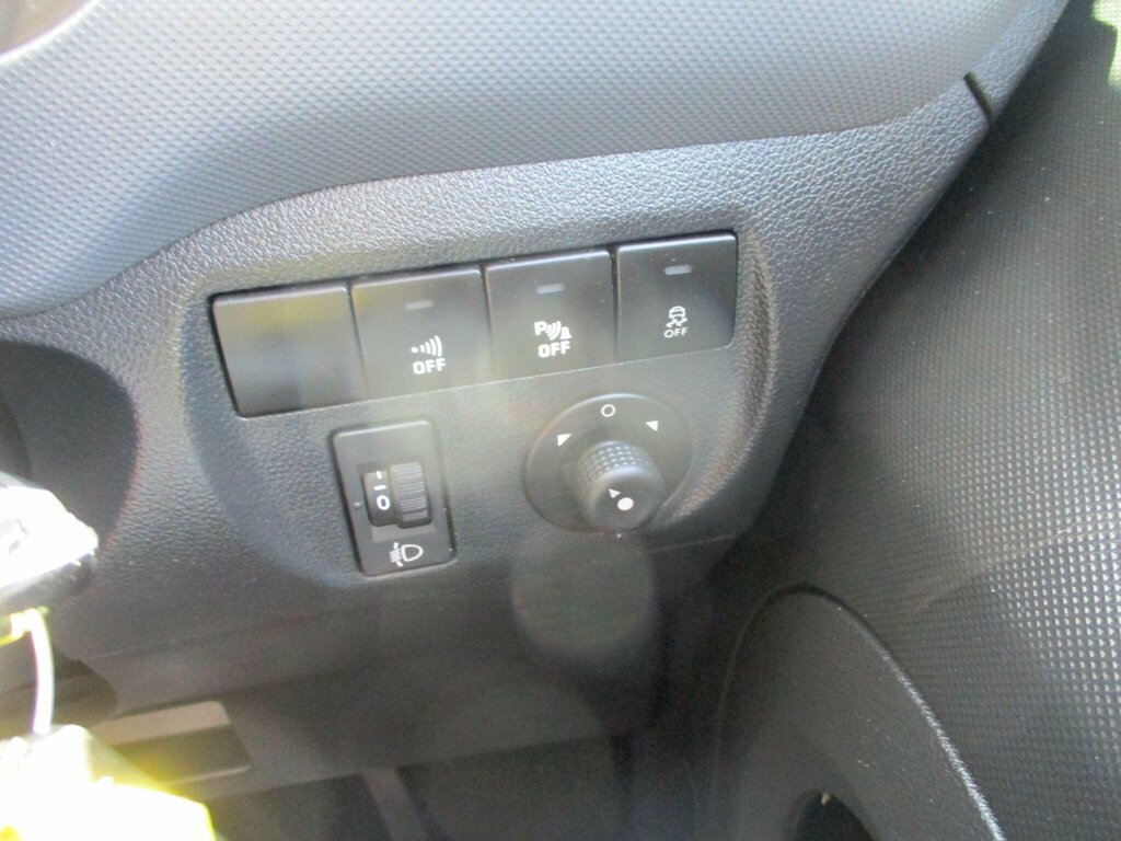 Citroen Berlingo Mpv White #21