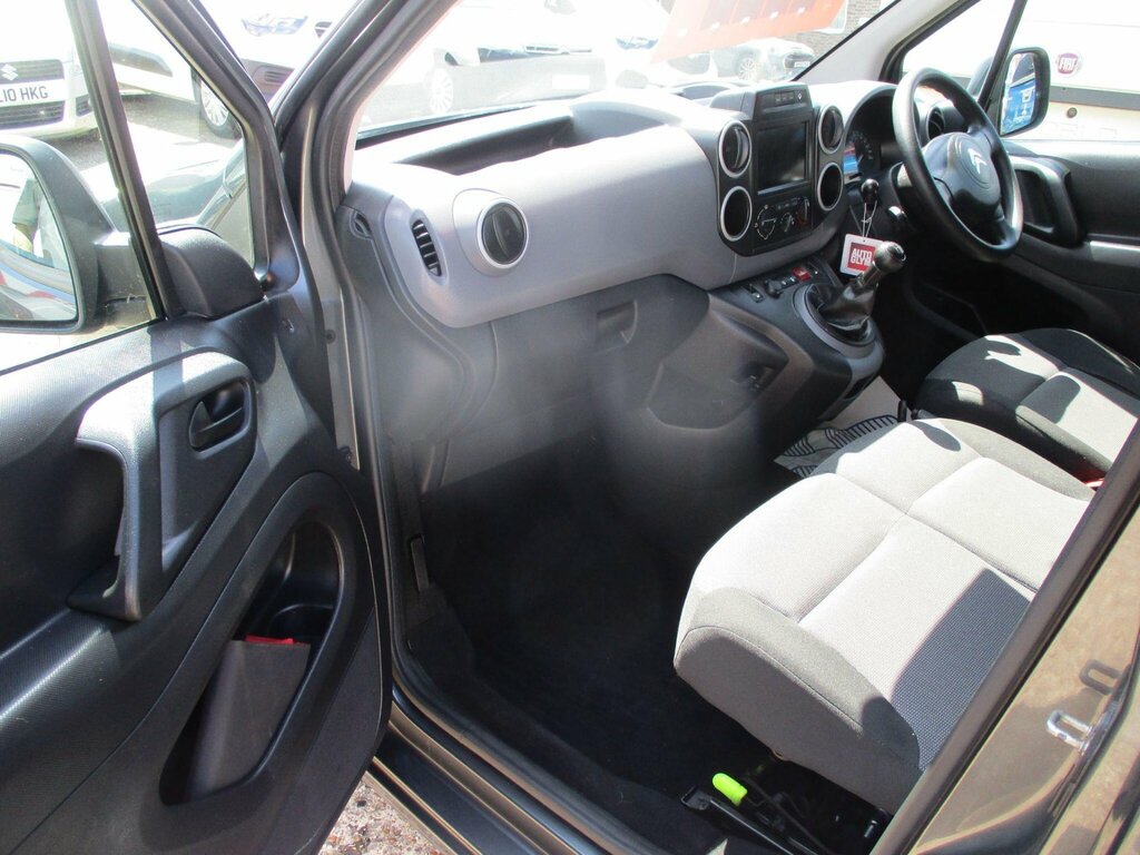 Citroen Berlingo Mpv White #14