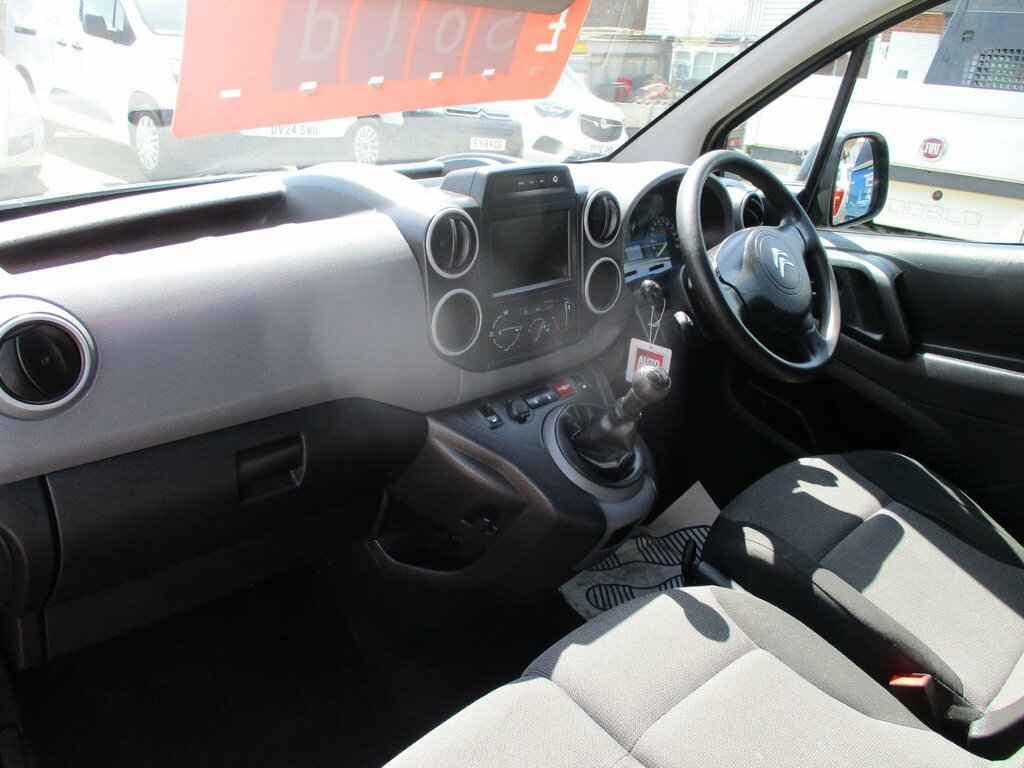 Citroen Berlingo Mpv White #11