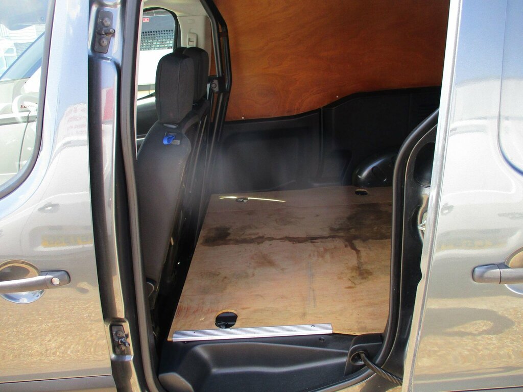 Citroen Berlingo Mpv White #22