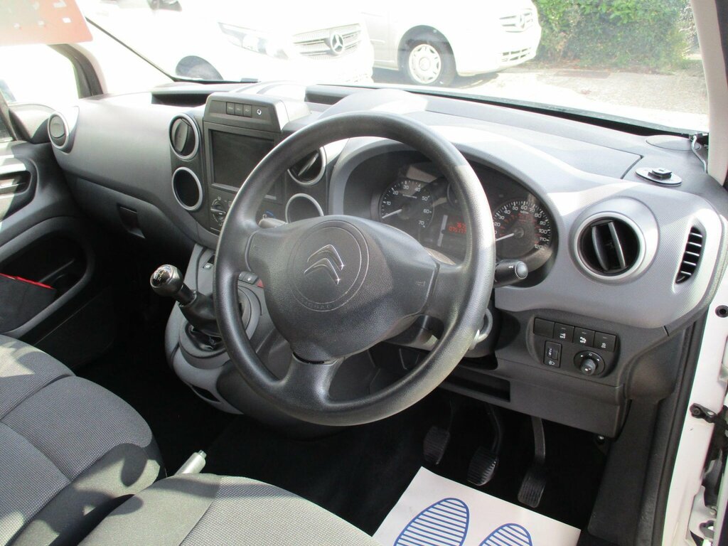 Citroen Berlingo Mpv White #27