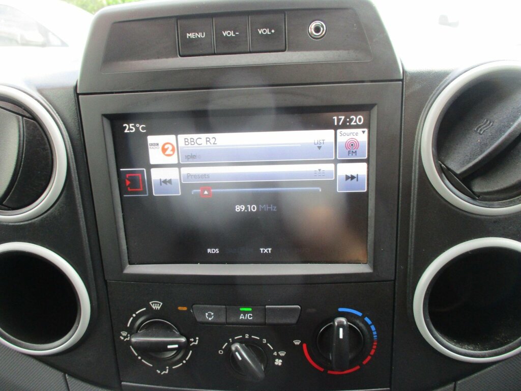 Citroen Berlingo Mpv White #16