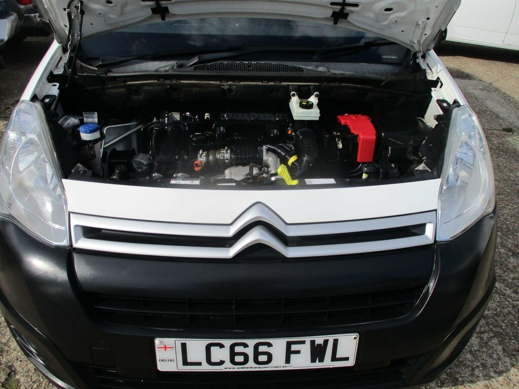 Citroen Berlingo Mpv White #9