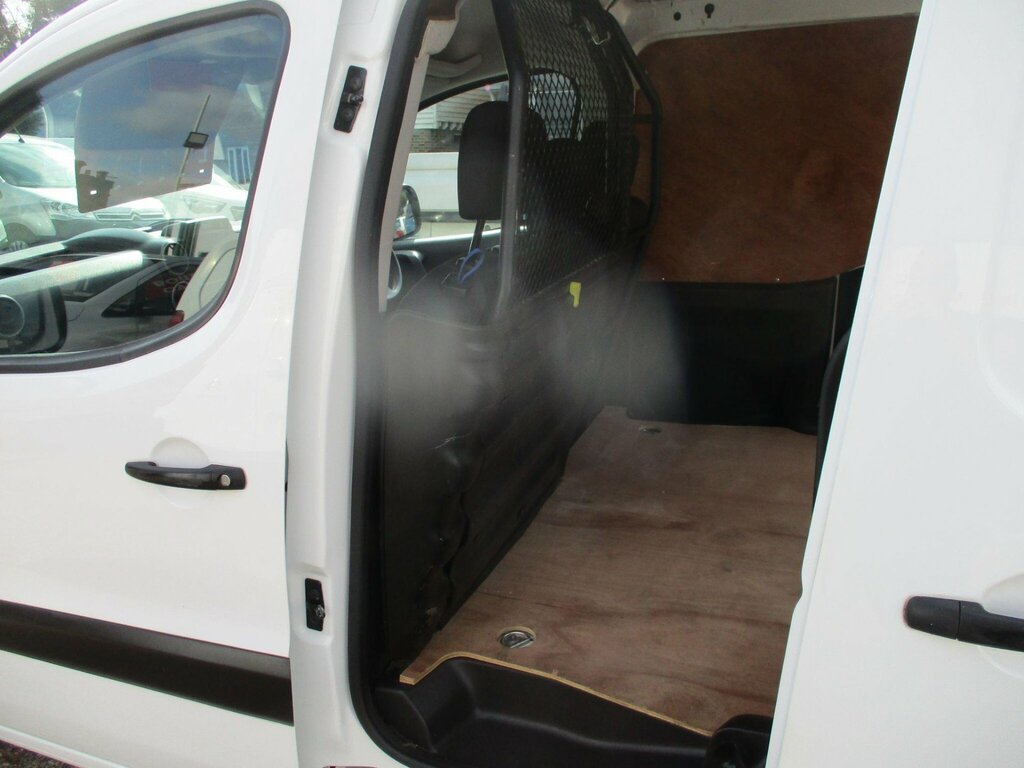 Citroen Berlingo Mpv White #20