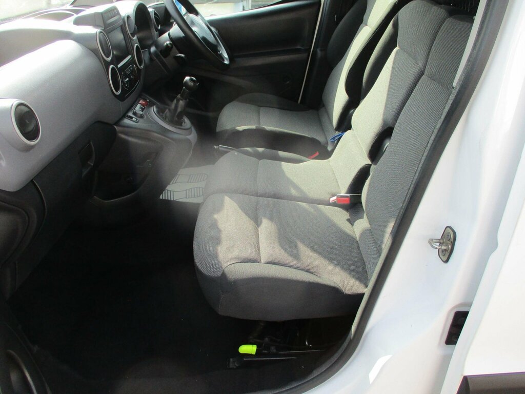 Citroen Berlingo Mpv White #12
