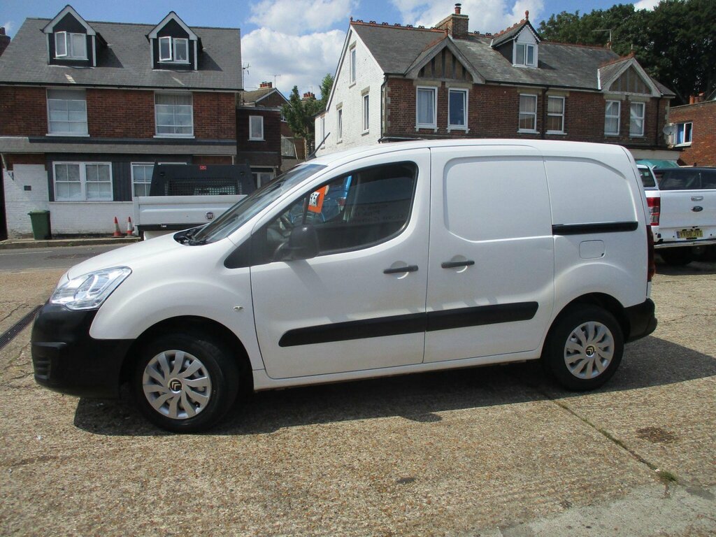 Citroen Berlingo 1.6 Bluehdi 850 Enterprise L1 White #2